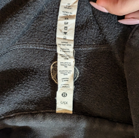 lululemon cropped scuba hoodie - Picture 2 of 2